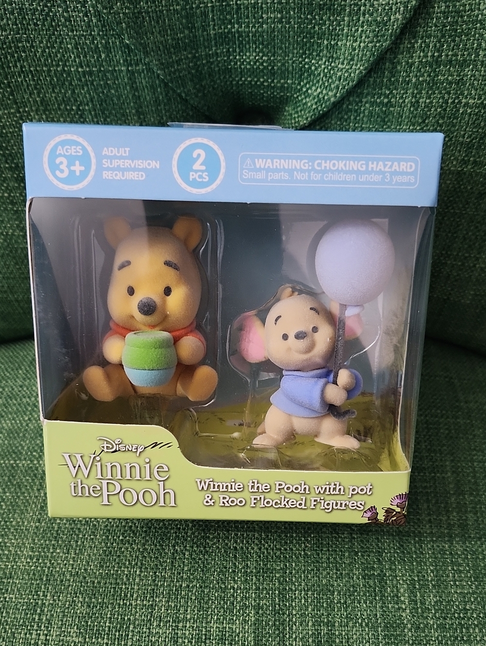 Disney Winnie the Pooh Flocked Figures Set - Yellow Pooh & Tan Roo